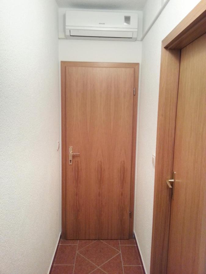 Apartments By The Sea Metajna, Pag - 6465 מראה חיצוני תמונה